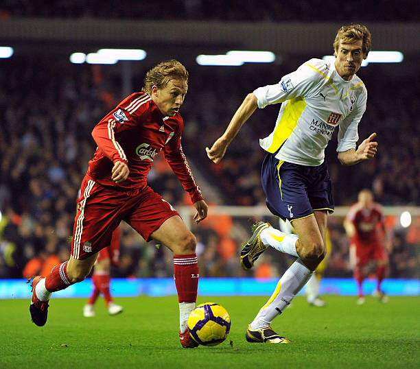 他在場上的 他在場上的